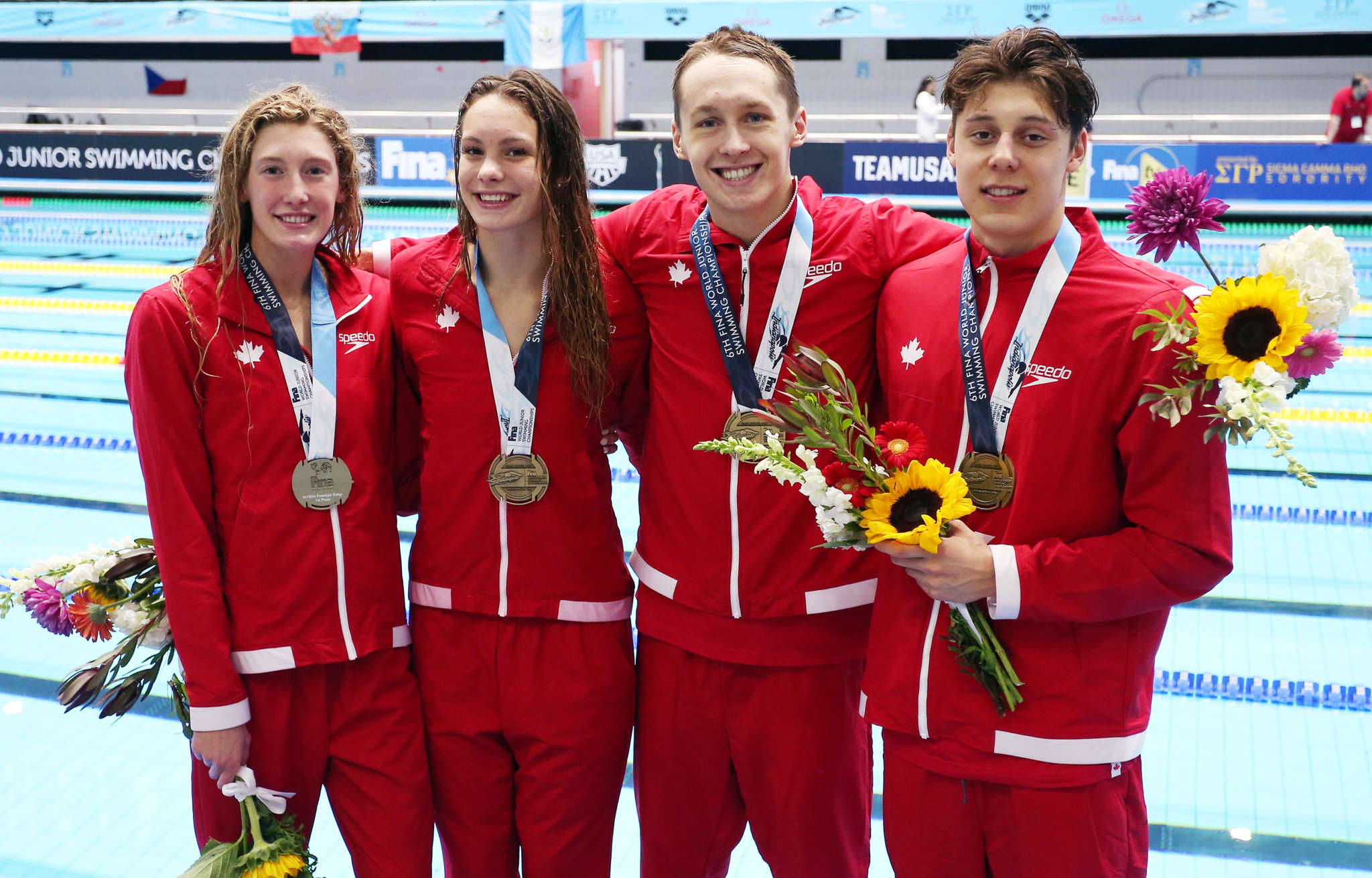 Canada continues relay dominance at world juniors — Swimming Canada